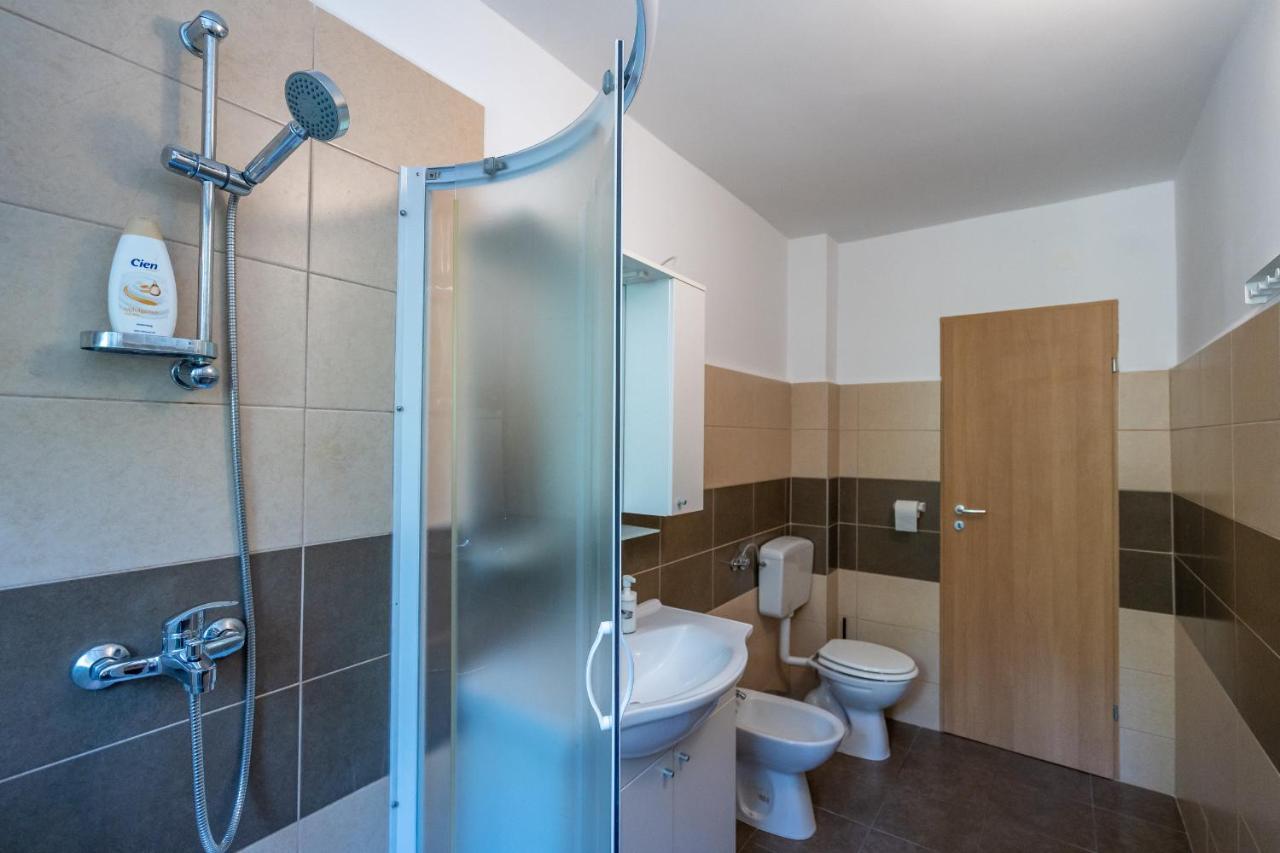 Stara Baska Apartments 外观 照片